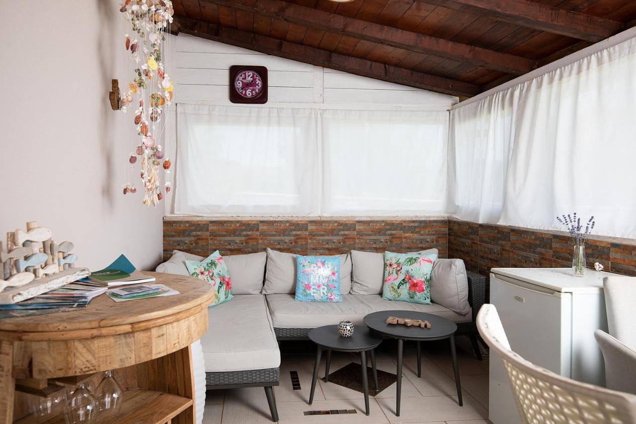 Holiday House Bilos 沃德年 外观 照片